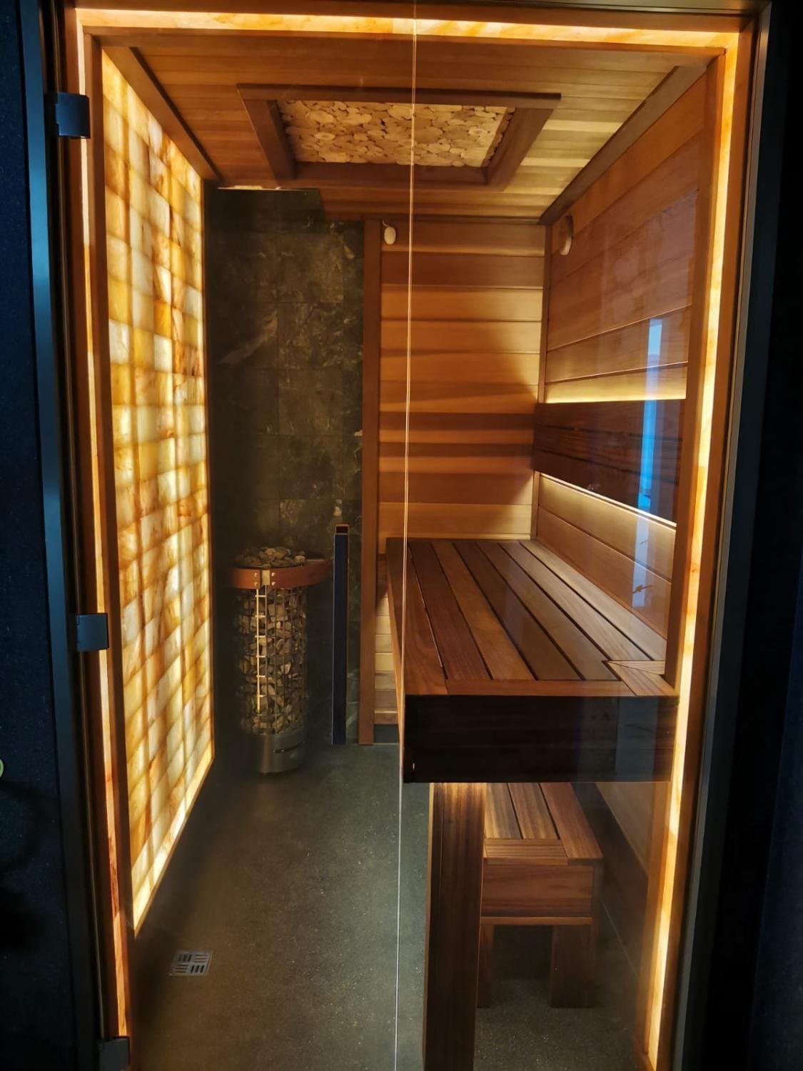 Sauna valgustus ja viimistlus